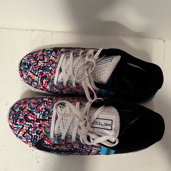 Nike Metcons 6, size 7 woman’s - Picture 2 of 5